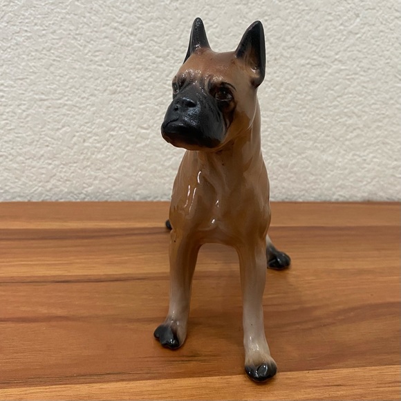 Vintage Unsigned Porcelain Ceramic Boxer Dog 7” Collectible Figurine - Picture 4 of 12